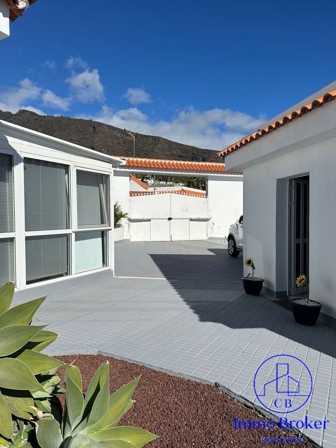 Chalet in Candelaria, Canary Islands, Spain 4 - 18995126