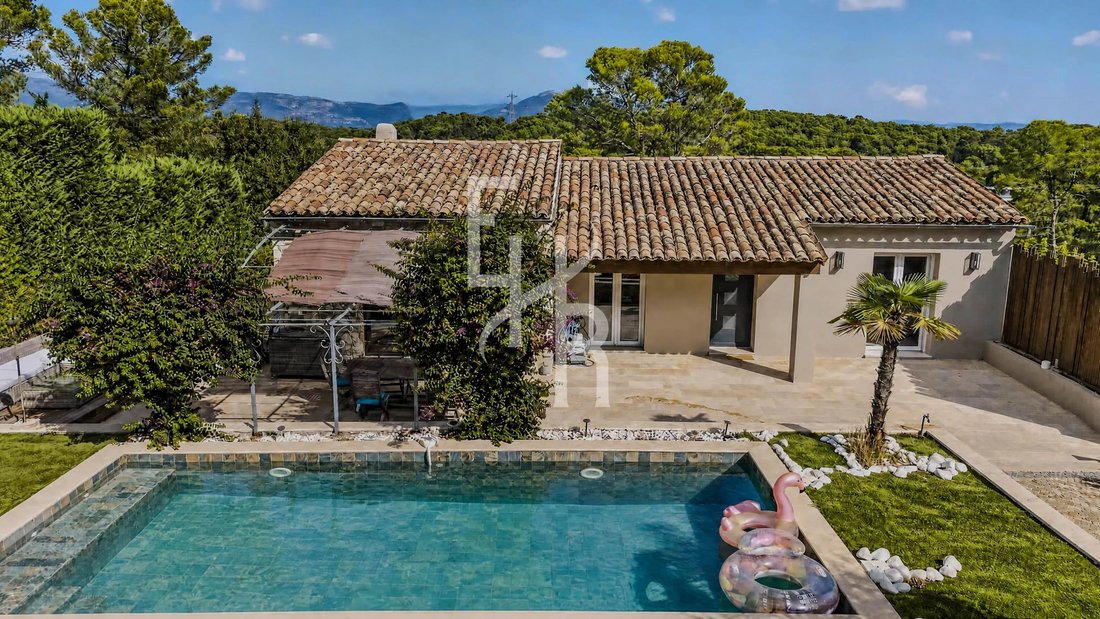House in Mougins, Provence-Alpes-Côte d'Azur, France 2 - 18993741