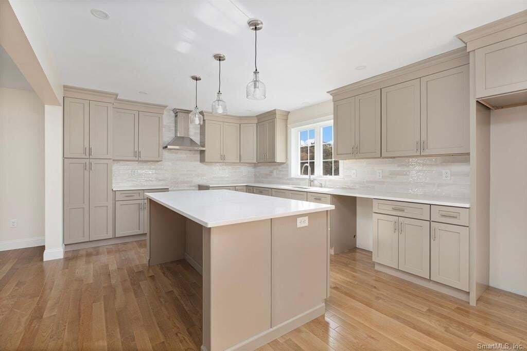 House in Brooklyn, Connecticut, United States 3 - 18995109