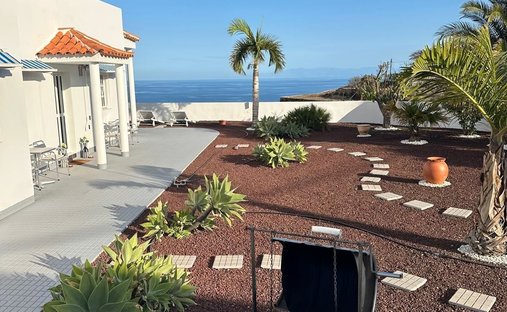 Chalet in Candelaria, Canary Islands, Spain 1