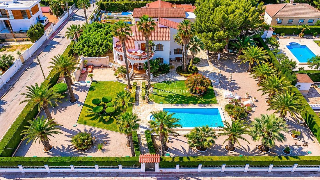 Villa in l'Ametlla de Mar, Catalonia, Spain 1 - 18993896