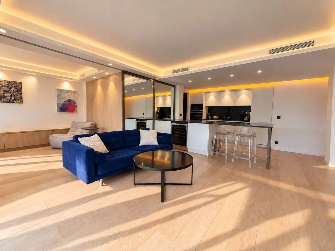 Apartment in Cannes, Provence-Alpes-Côte d'Azur, France 4 - 17889613
