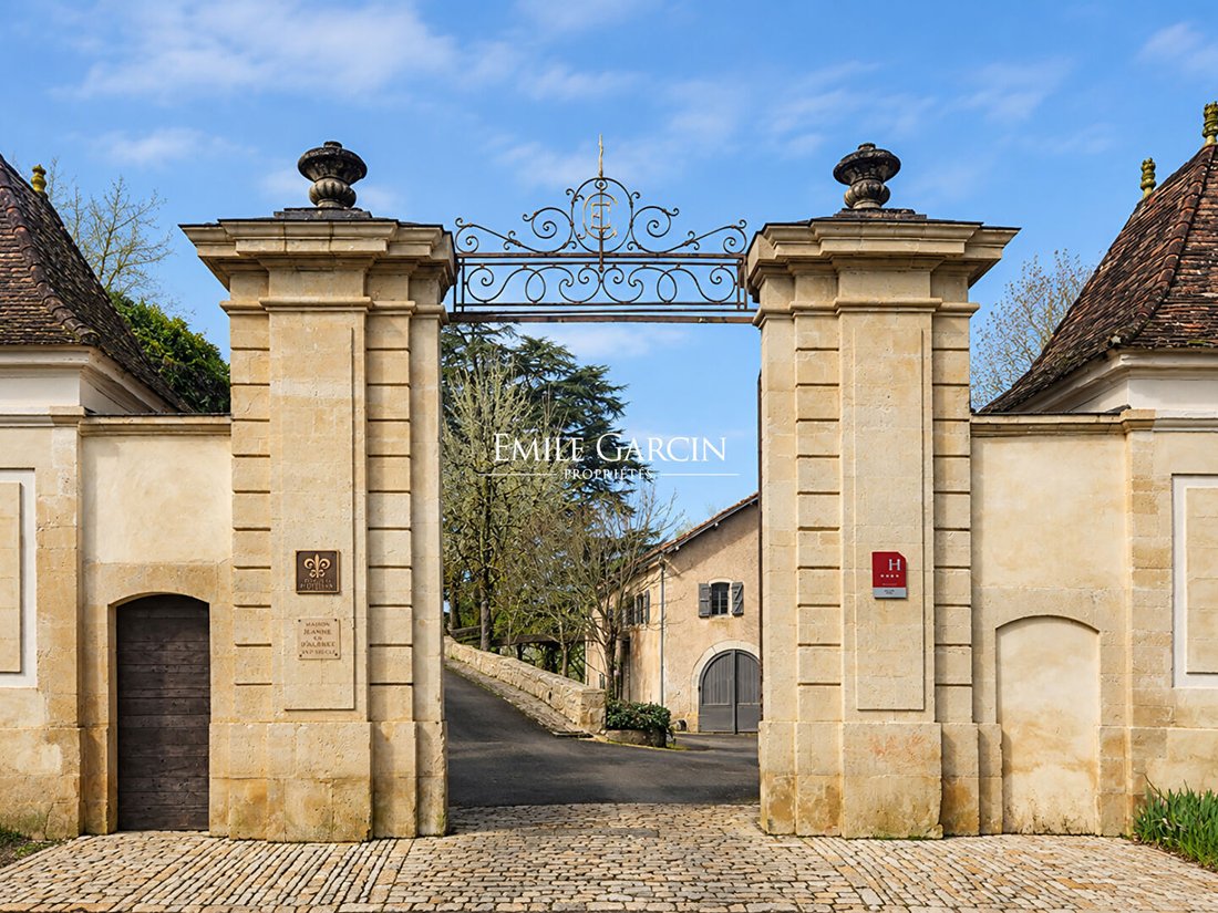 Chateau in Charles de Gaulle, Cahors, France 5 - 18997270