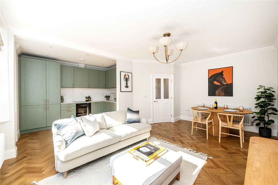 Apartment in Holland Park, Kensington And Chelsea, England 2 - 18992764