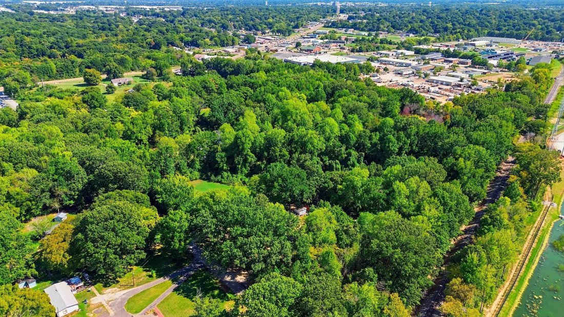 Land in Bartlett, Tennessee, United States 2 - 18996136