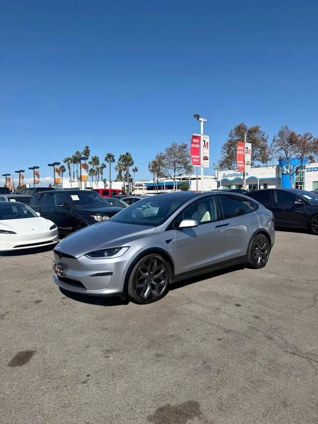 Suv in Costa Mesa, CA, United States 2 - 18996975
