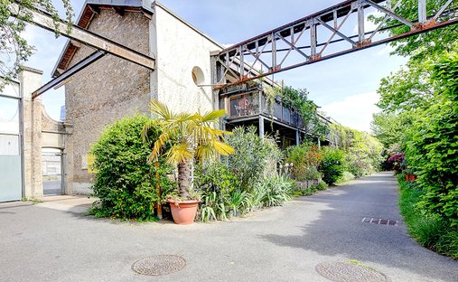 Apartment in Cité Pierre et Marie Curie, Ivry-sur-Seine, France 1
