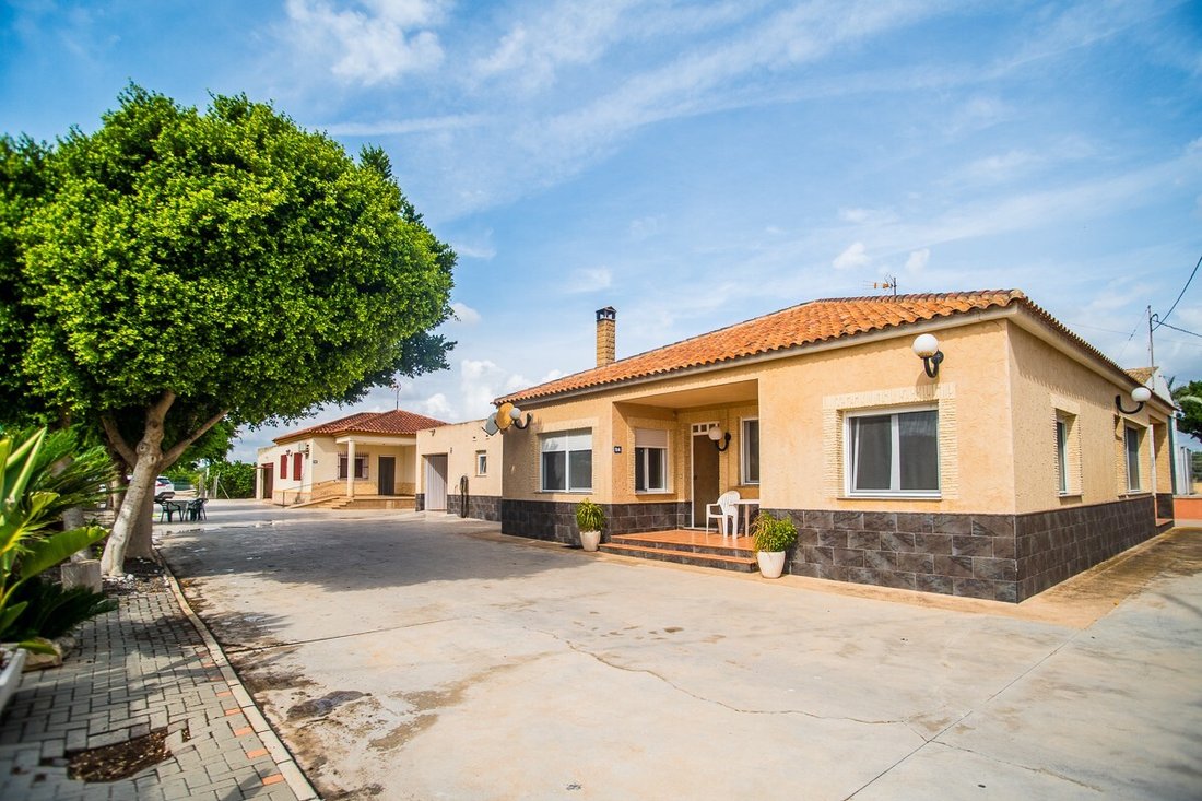 Villa in Orihuela, Valencian Community, Spain 4 - 18997134
