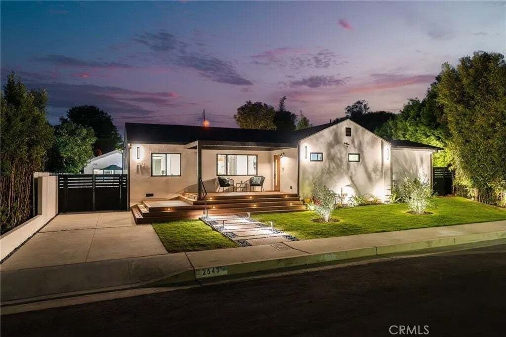 House in Los Angeles, California, United States 3 - 18993117