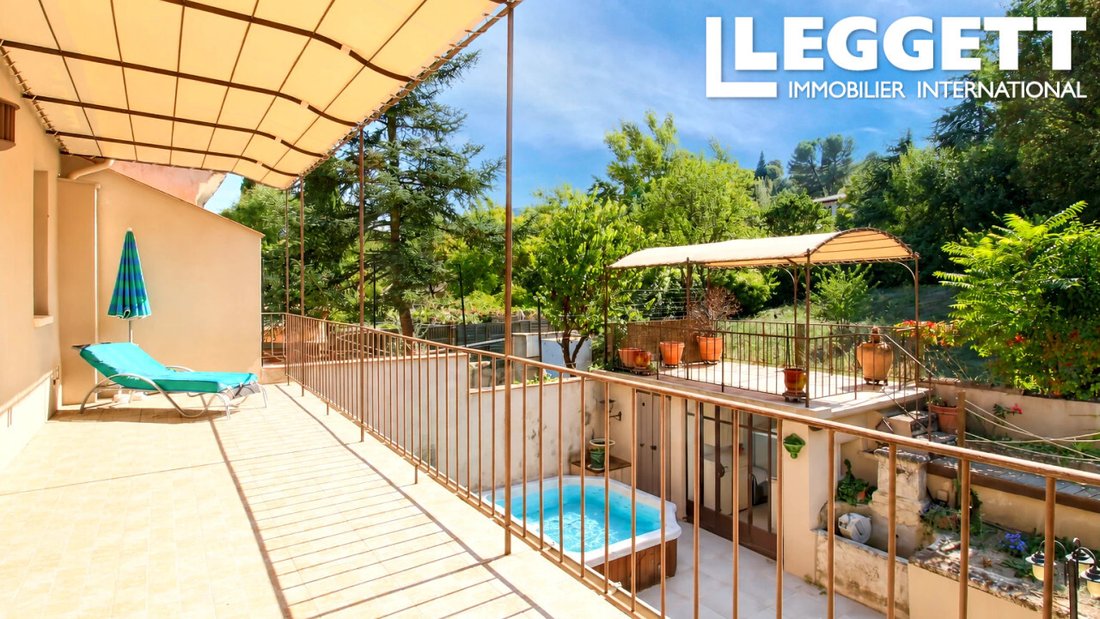 House in Apt, Provence-Alpes-Côte d'Azur, France 1 - 18486447