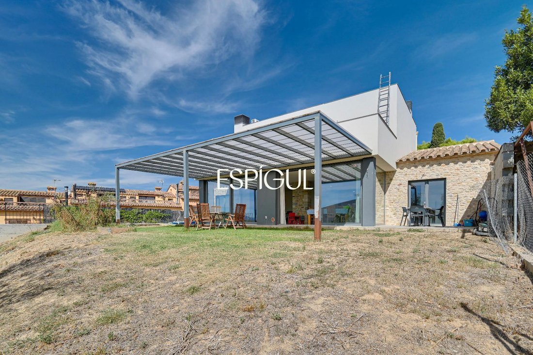 Villa in Albons, Catalonia, Spain 2 - 18995816