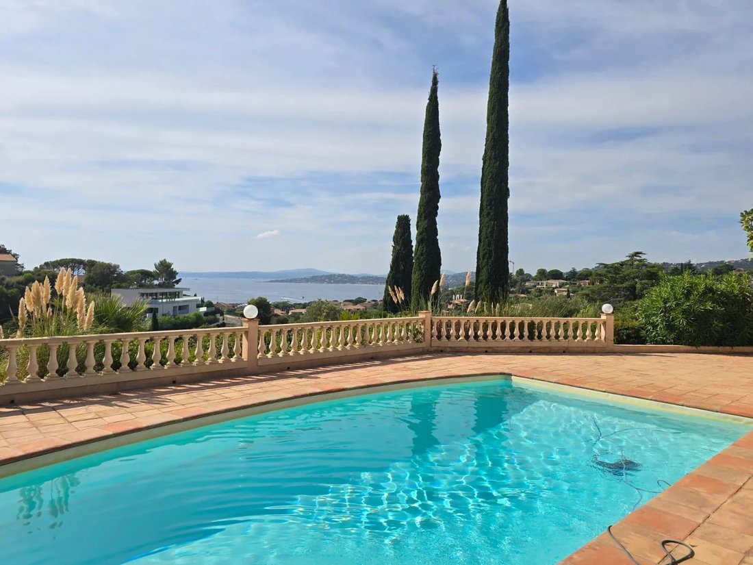 Villa in Les Issambres, Roquebrune-sur-Argens, France 3 - 16905209