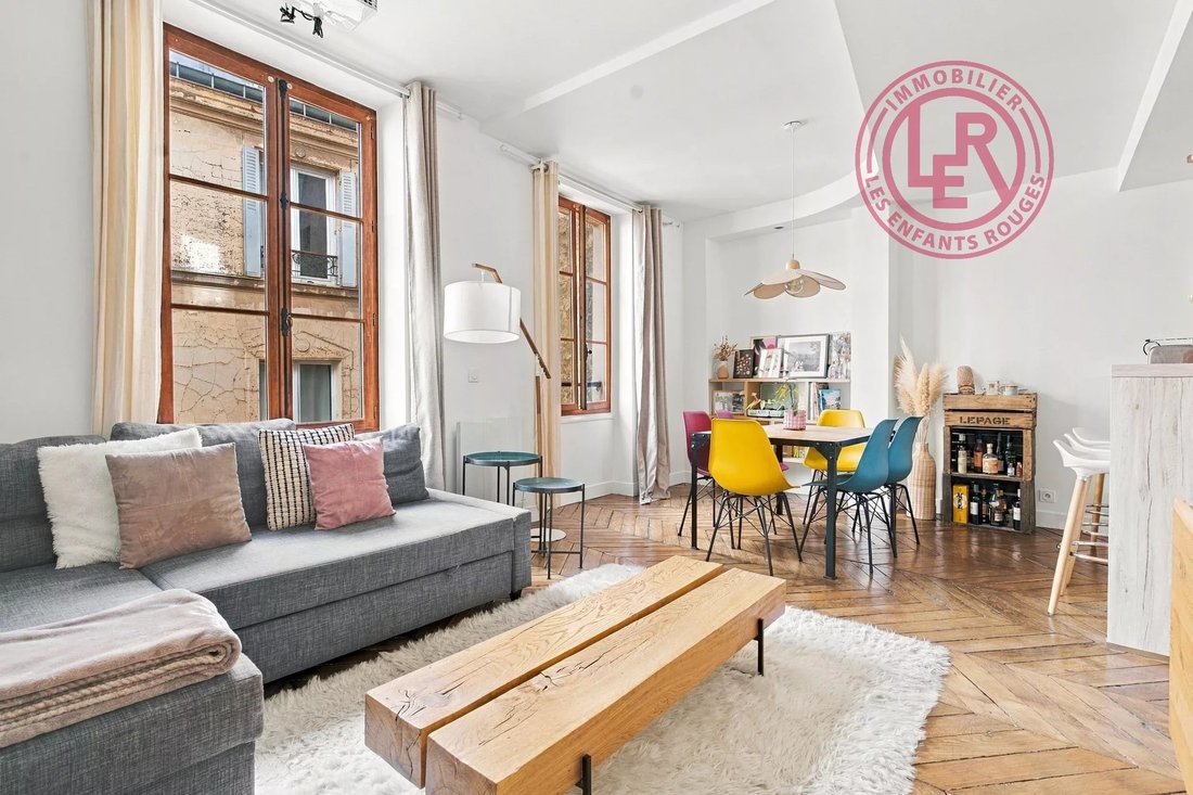 Apartment in Chateau d'Eau-Lancry, Paris 10e Arrondissement, Paris 1 - 18993238
