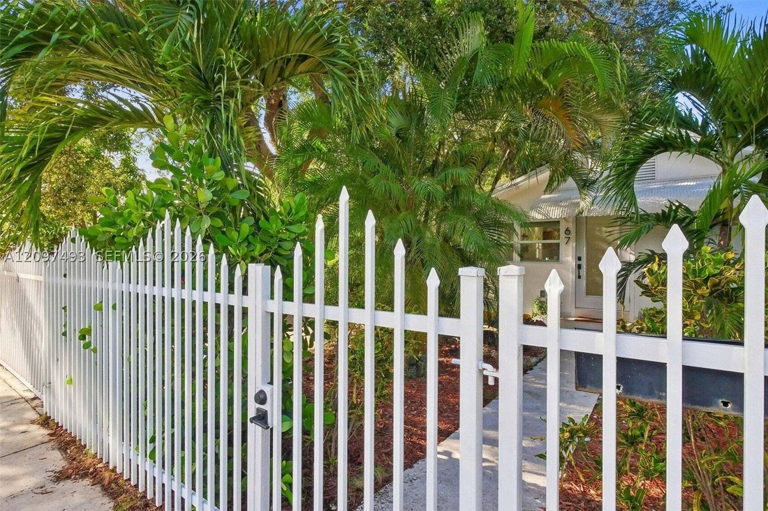 House in Miami, Florida, United States 3 - 18995697
