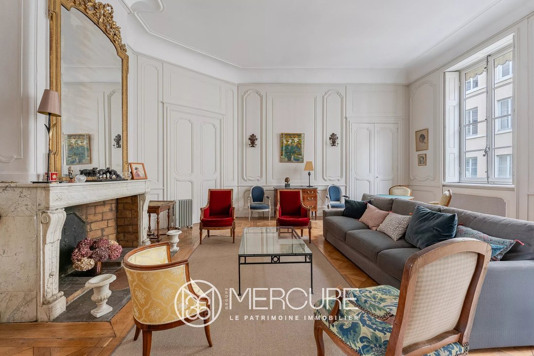Apartment in Cordeliers-Célestins-Bourse, Lyon 2e Arrondissement, Lyon 4 - 17006044