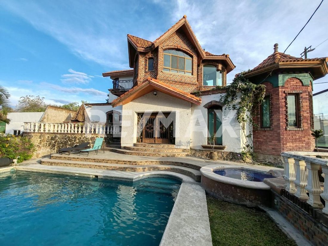 House in Lomas de Cocoyoc, Morelos, Mexico 1 - 18994804