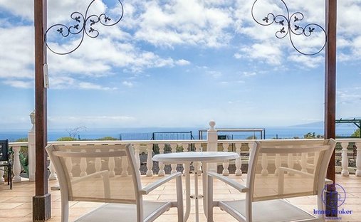 House in Guia de Isora, Canary Islands, Spain 1
