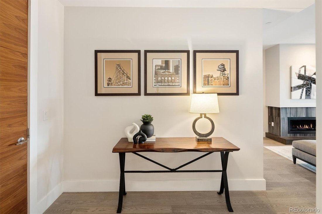 Condo in Denver, Colorado, United States 5 - 18995260