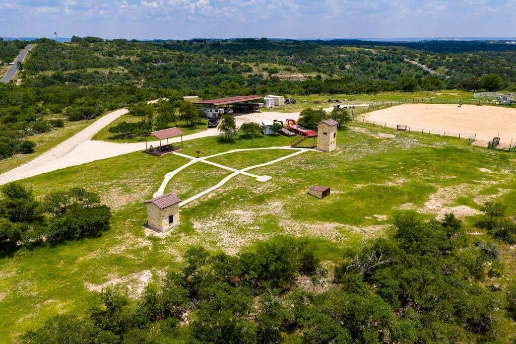 House in Kerrville, Texas, United States 5 - 18994861
