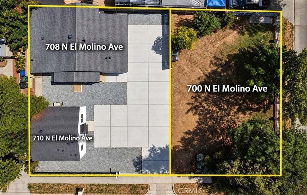 Altadena, California, United States 1 - 18995838