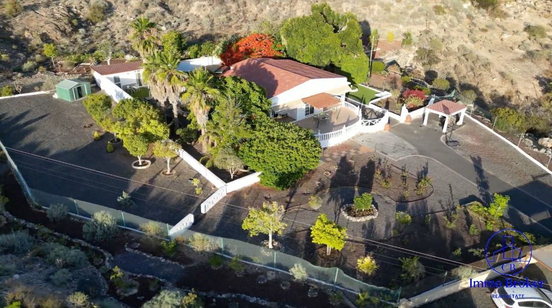 House in Guia de Isora, Canary Islands, Spain 3 - 18995040