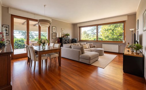 Villa in Pecetto Torinese, Piedmont, Italy 1