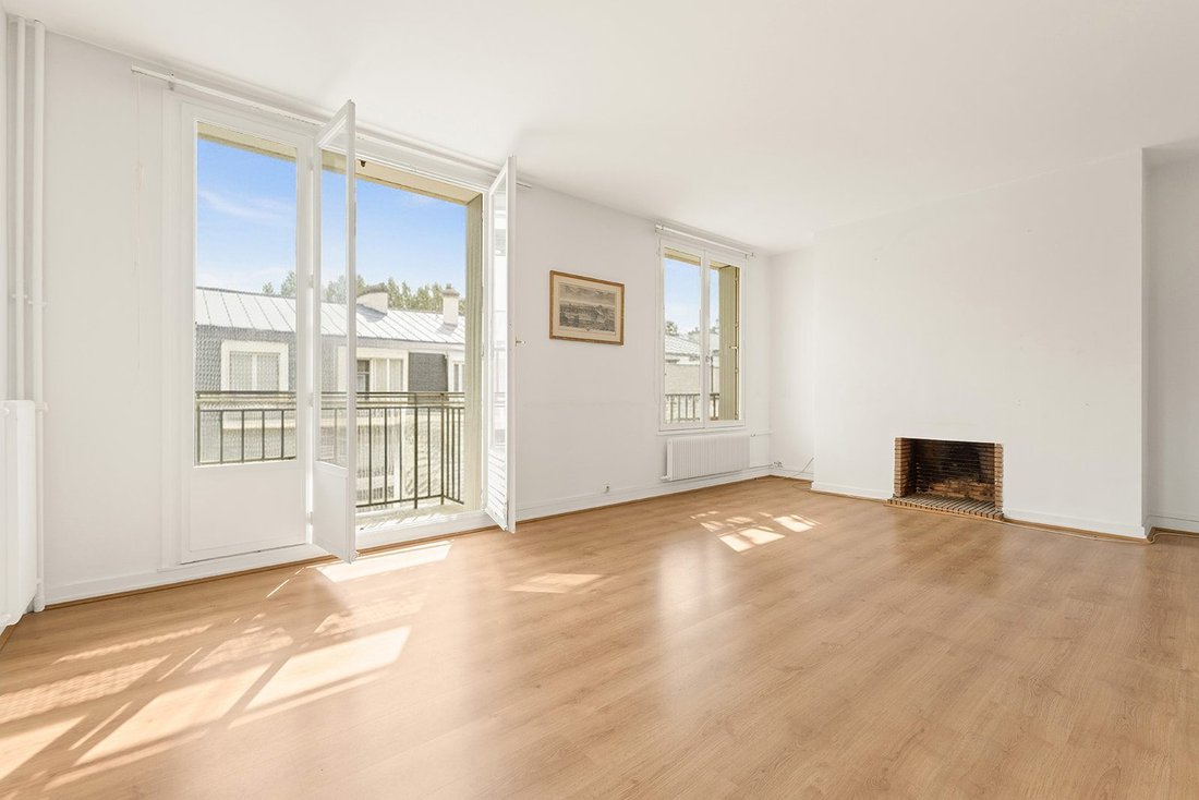 Apartment in Domaine National du Château, Versailles, France 1 - 16622115