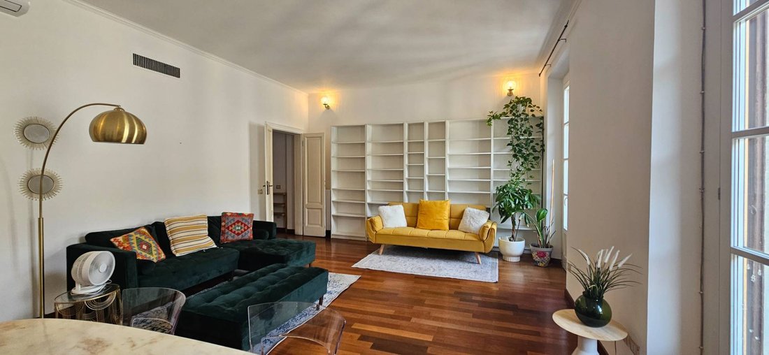 Apartment in Centrale, Milan, Italy 2 - 18994327