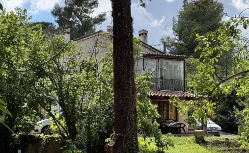 House in Sud, Roquefort-les-Pins, France 1