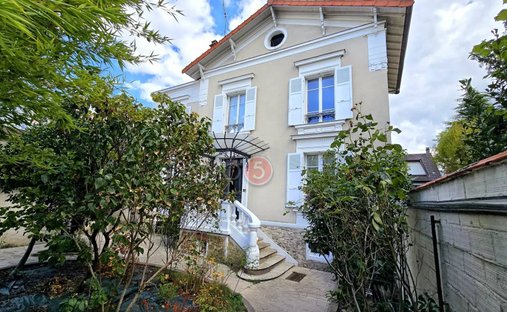 House in Thiers, Le Raincy, France 1
