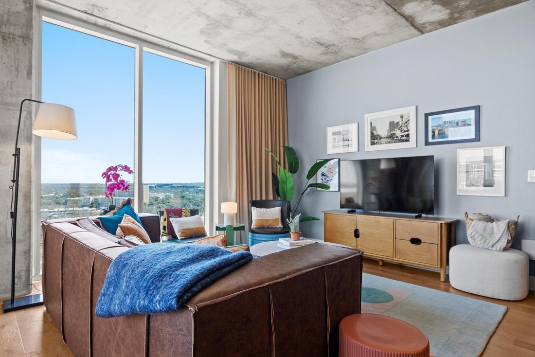 Condo in Austin, Texas, United States 1 - 18995683