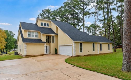 House in Benton, Louisiana, United States 1