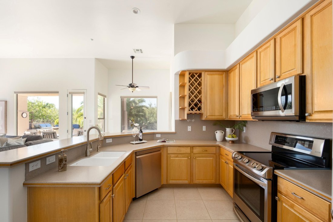 Scottsdale, Arizona, United States 5 - 18998119