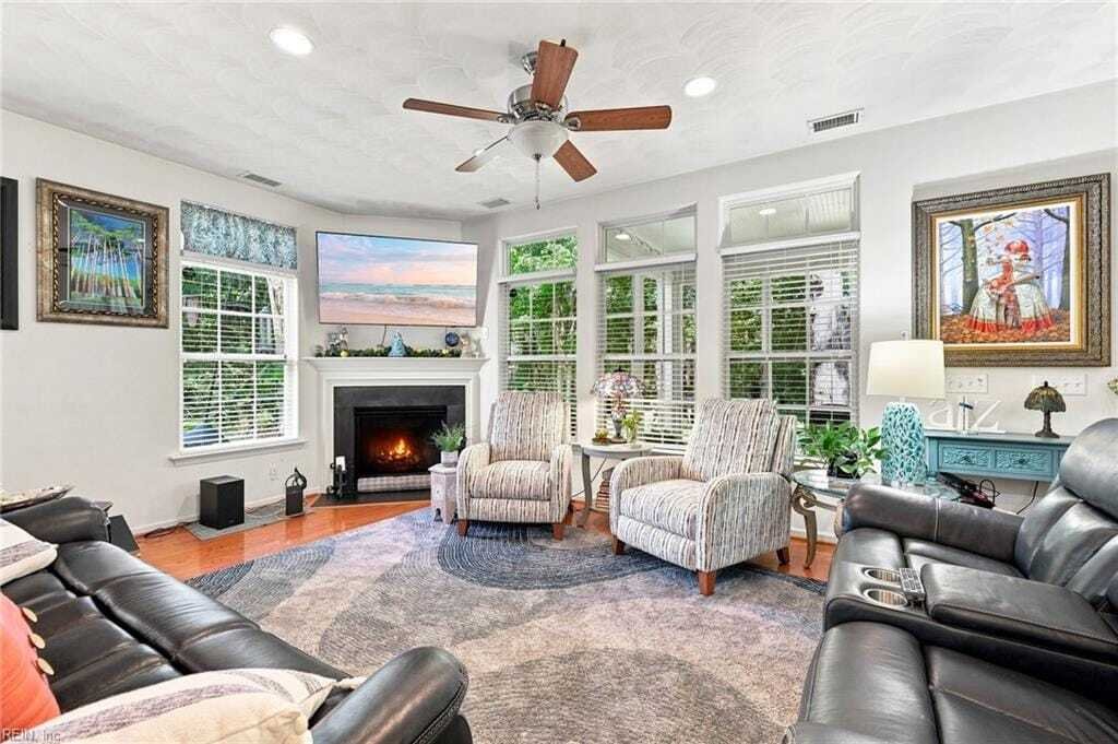 Condo in Virginia Beach, Virginia, United States 3 - 18995418