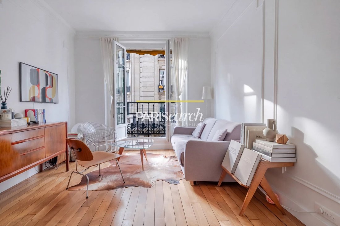 Apartment in Grandes Carrières-Clichy, Paris 18e Arrondissement, Paris 3 - 18993653