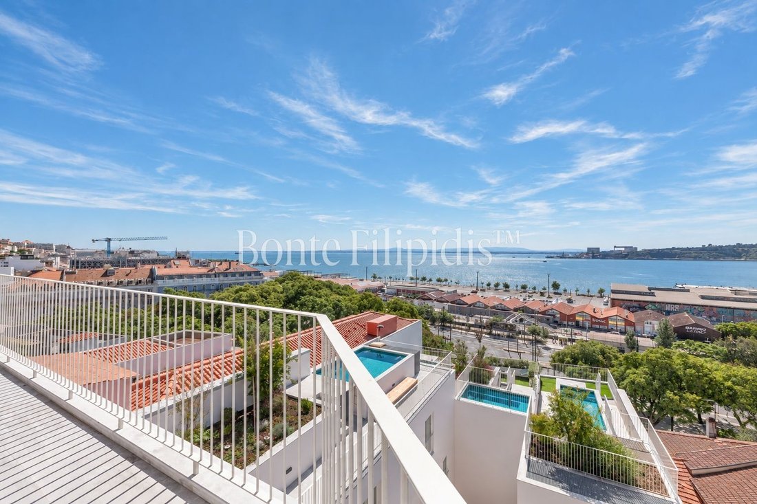 Penthouse in Estrela, Lisbon, Portugal 1 - 18994683