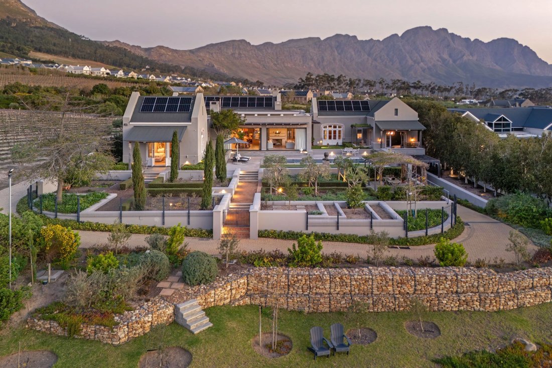 House in Franschhoek, Western Cape, South Africa 1 - 18995063
