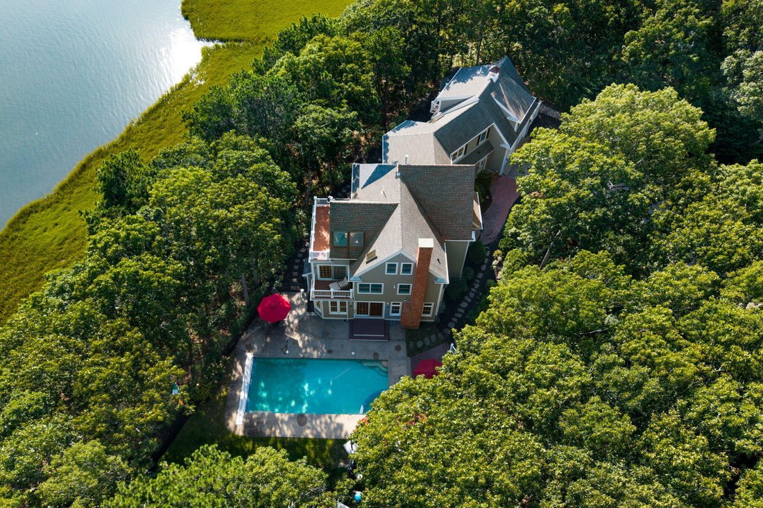 House in Falmouth, Massachusetts, United States 3 - 18994947