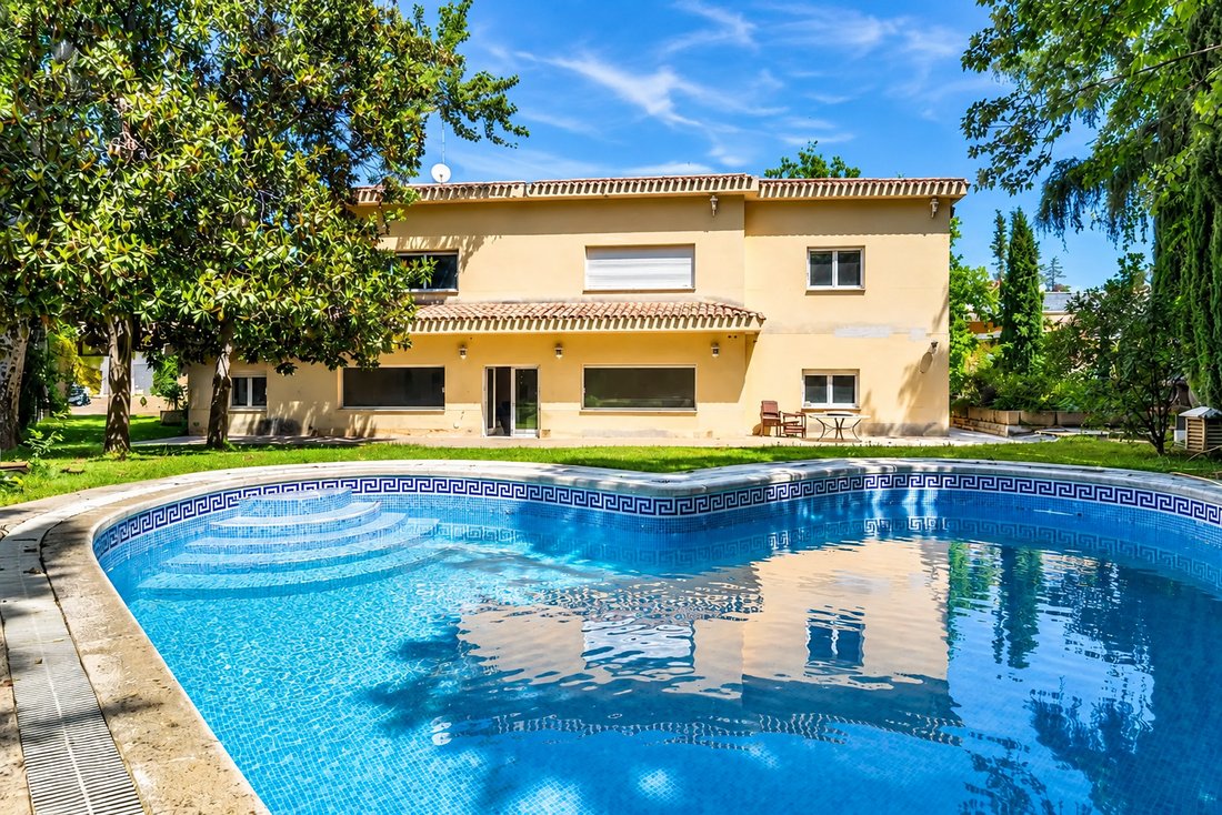 Chalet in Hortaleza, Madrid, Spain 1 - 18995051