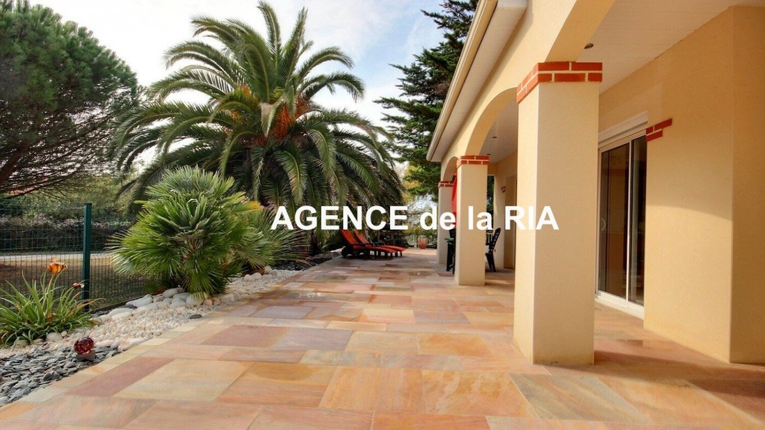 House in La Plaine-sur-Mer, Pays de la Loire, France 2 - 18993990