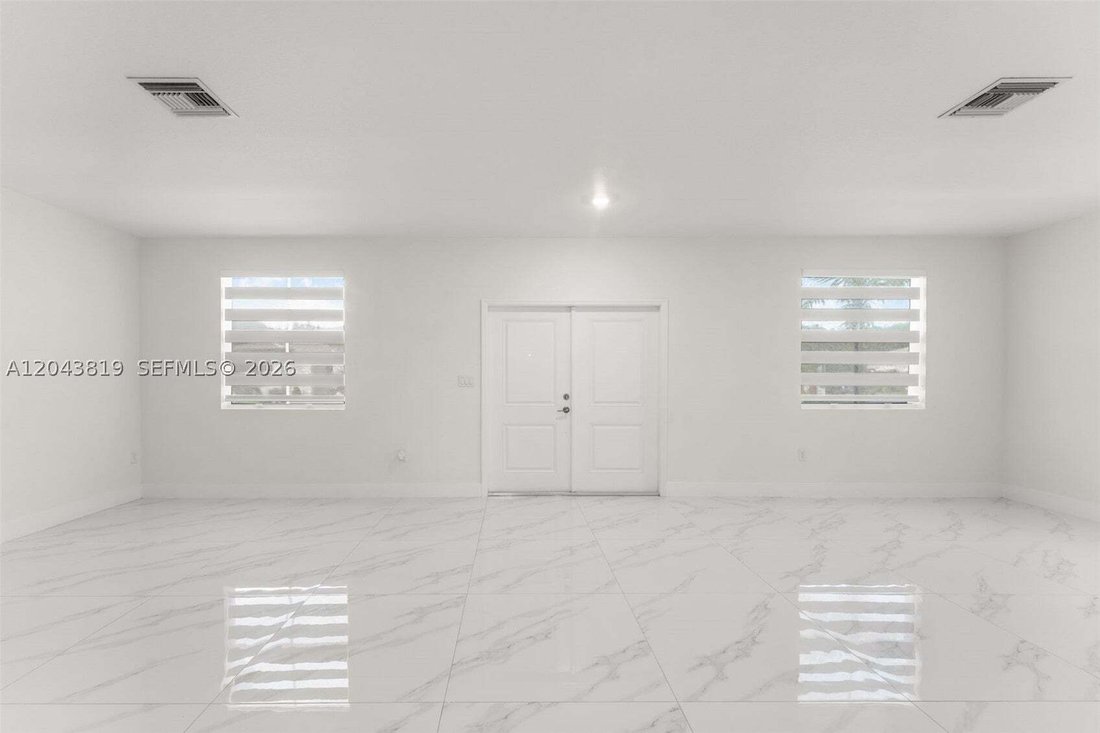 House in Miami, Florida, United States 5 - 18478003