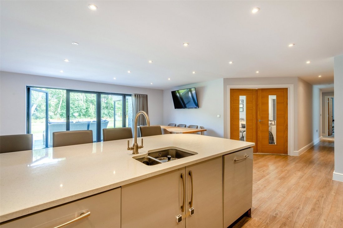 Bungalow in Hartley, England 4 - 18994964