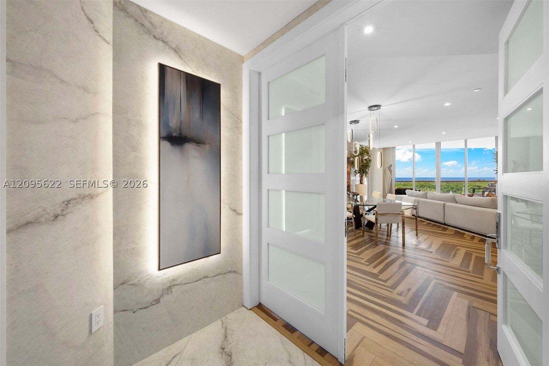 Condo in Miami, Florida, United States 4 - 18996006