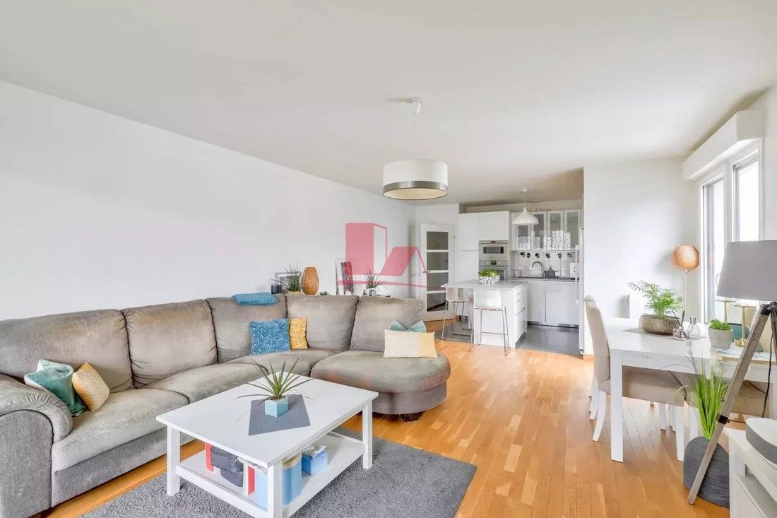 Appartamento a Espaces Jeunes, Issy-les-Moulineaux, Francia 1 - 17003443