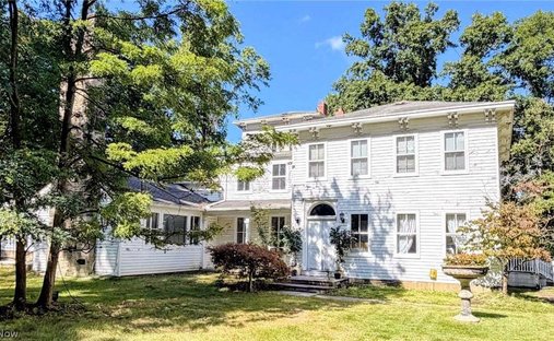 House in Olmsted Falls, Ohio, United States 1