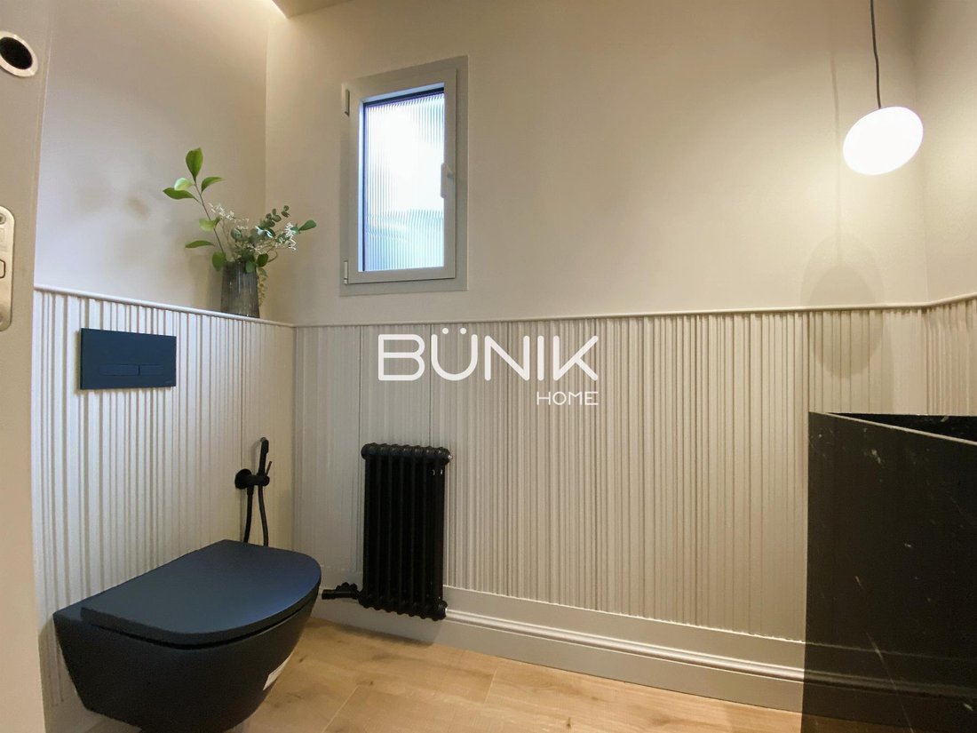 Apartment in Eixample, Barcelona, Spain 4 - 18993093