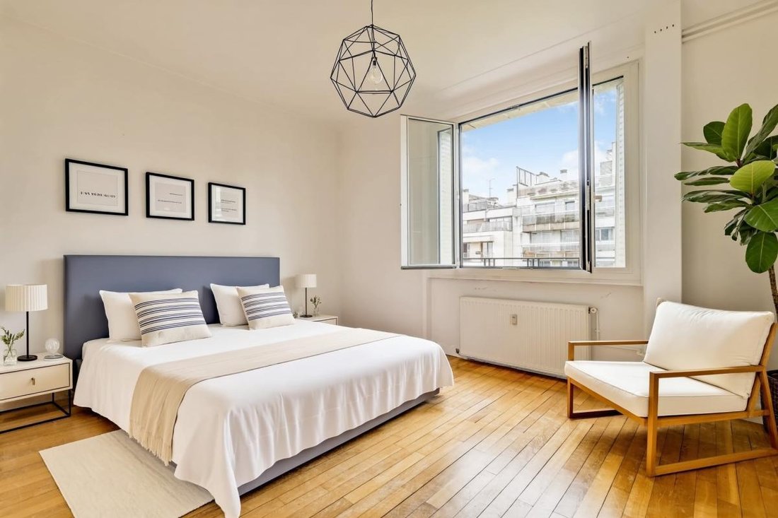 Apartment in Muette Sud, Paris 16e Arrondissement, Paris 2 - 18993889