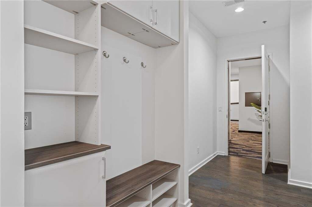 Condo in Brookhaven, Georgia, United States 4 - 18995927