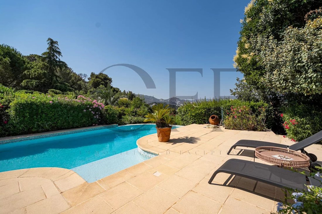 Villa en Les Caillols, Marsella, Provenza-Alpes-Costa Azul 5 - 18144388