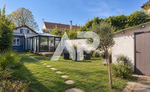 House in Beau Site-Pommerets-Binelles, Sevres, France 1